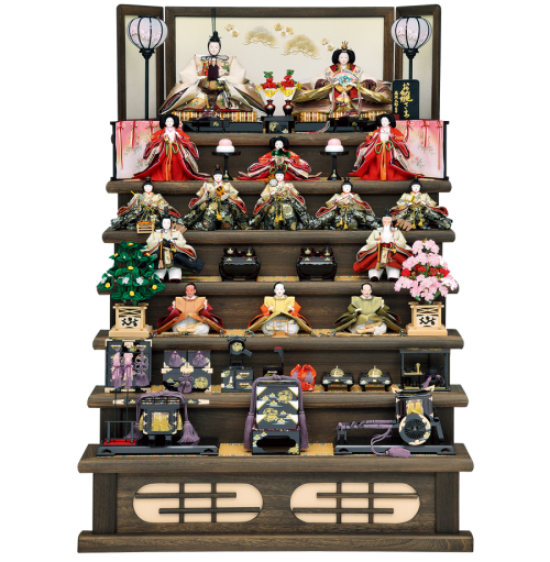 【雛の雅】　飾台・屏風には、木製焼桐を使用した迫力ある高級な七段飾り。 屏風には刺繍による松と梅の絵柄が施されております。